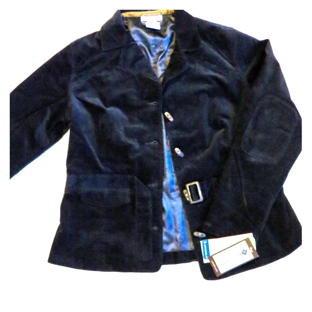 Chic Columbia Black Blazer